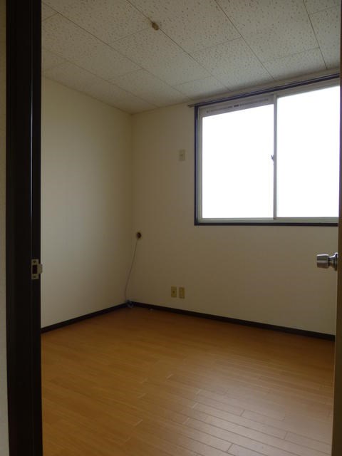 熊沢ハイツ３ リビング