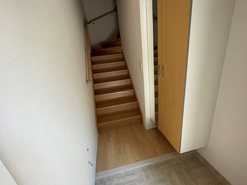 エストレヤ 玄関