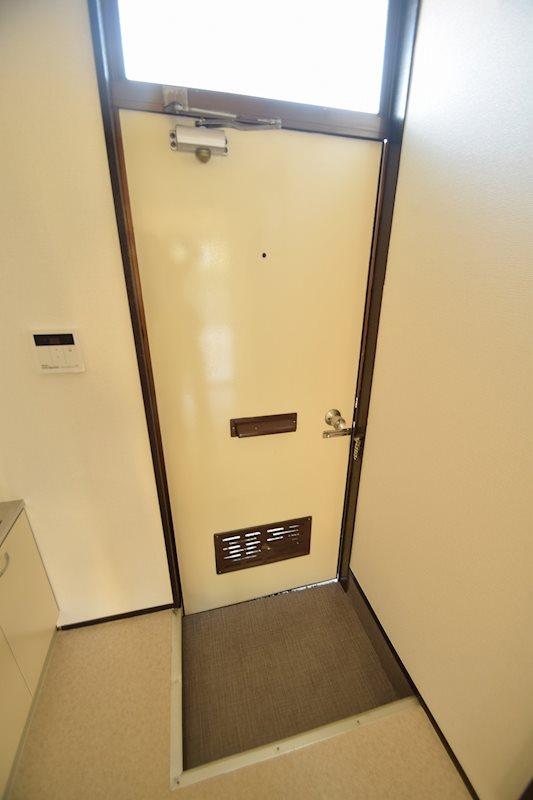 第1コーポ萩山 玄関