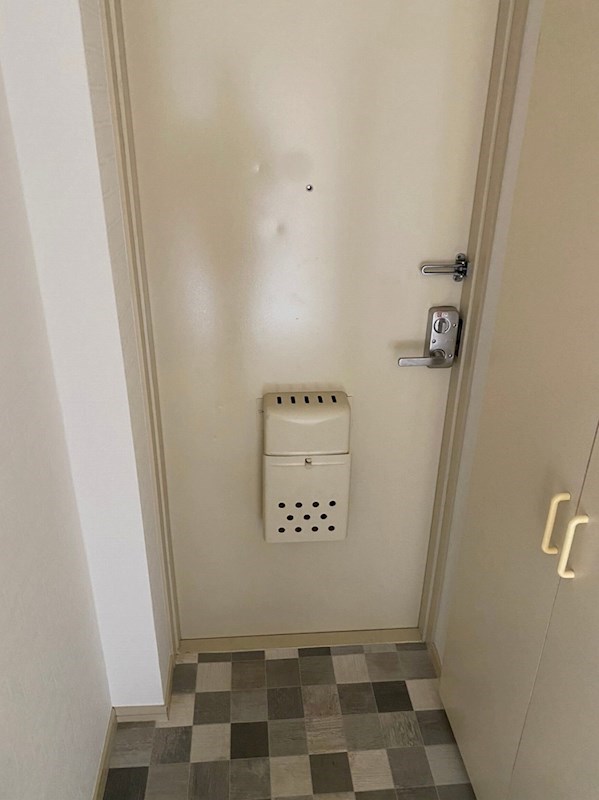 イーグルハイツ 玄関