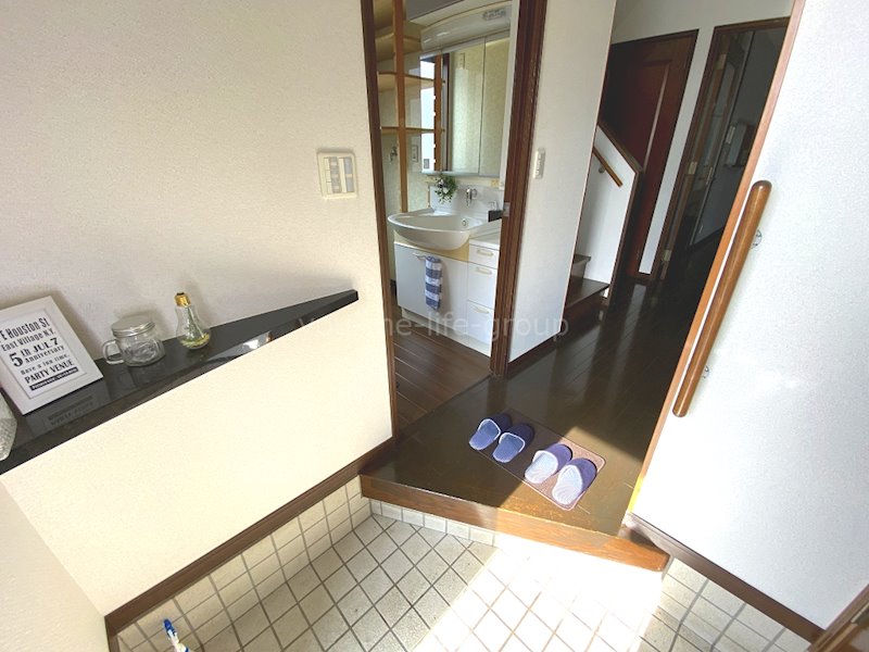纒戸建 玄関
