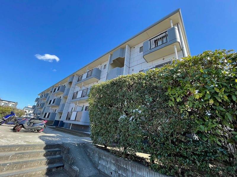 コートビレッジ辻堂 302号室 外観