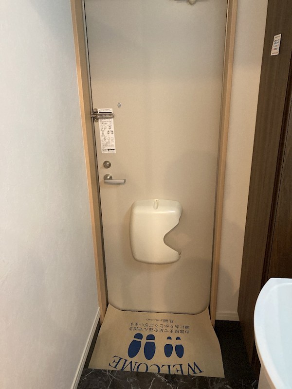 ガラージュ湘南 玄関