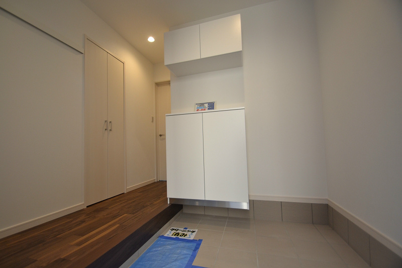 Earth terrace（アーステラス)  玄関