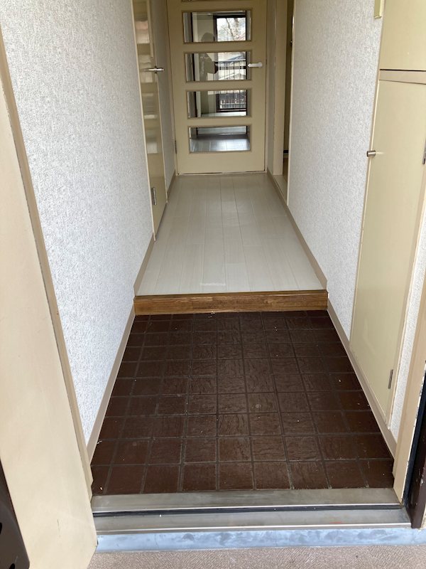 メゾン湘南 玄関