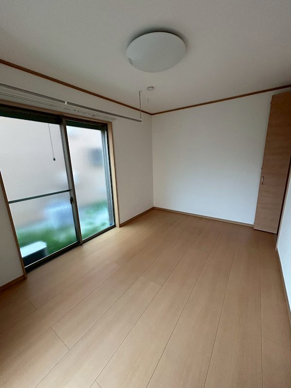 WH-L ベッドルーム