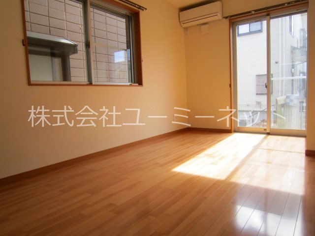 エルアルバ リビング