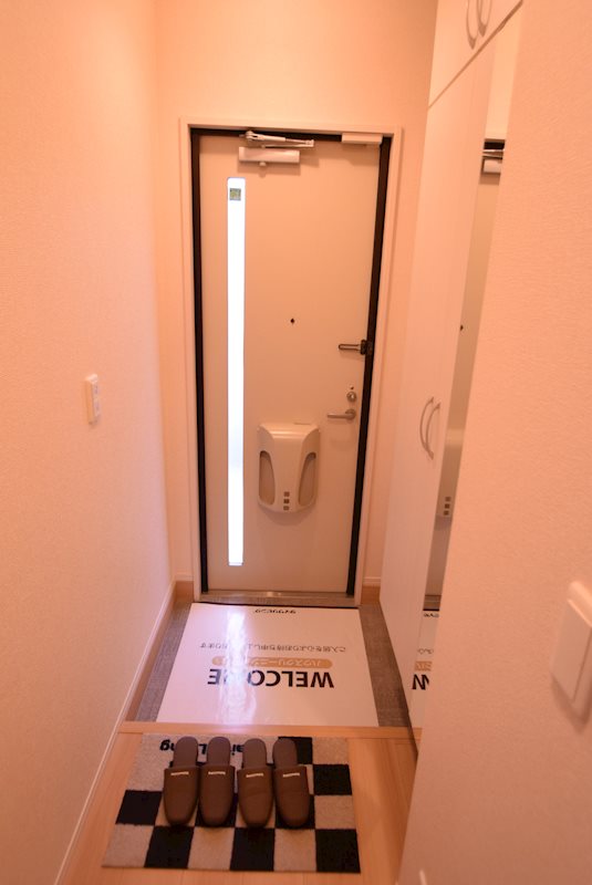 アゼリア 玄関