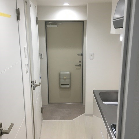 エターナル鶴巻 玄関