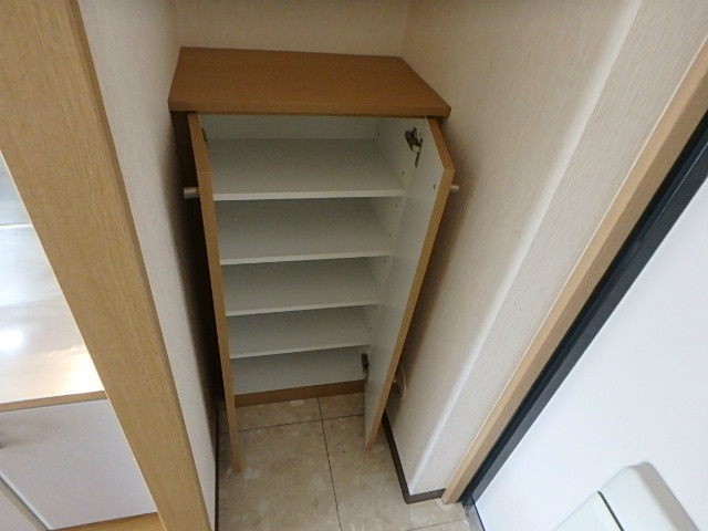 ジョワ ヴェルジェ  玄関