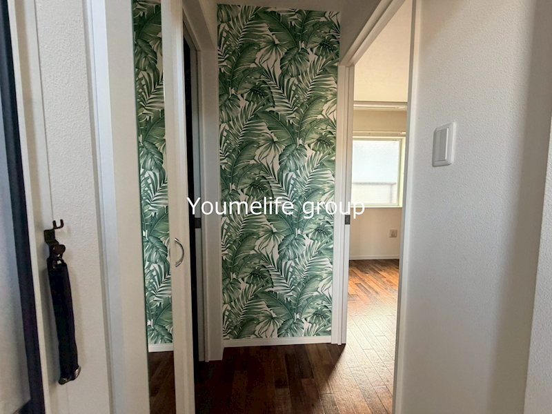 リベルテハイムANU 玄関