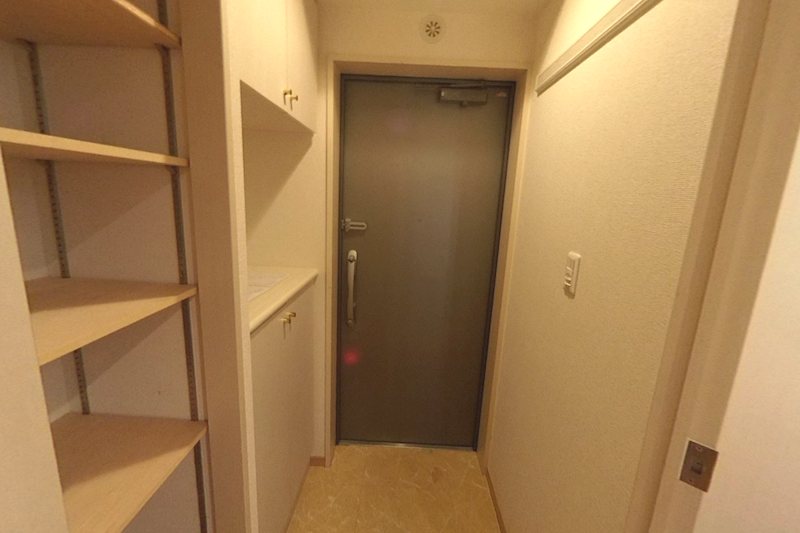 アルテール湘南 玄関