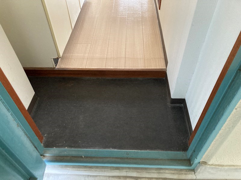 メゾン・ド・ブラン東海大学前 玄関