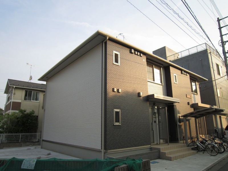 レイン・ツリー・ヴィレッジ 201号室 外観