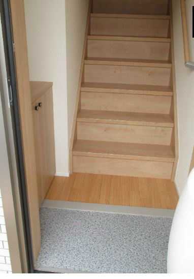 シャン　ド　マイス (Champ de mais) 玄関