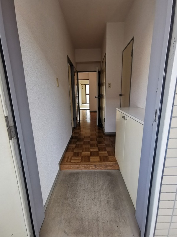 サニーコート 玄関