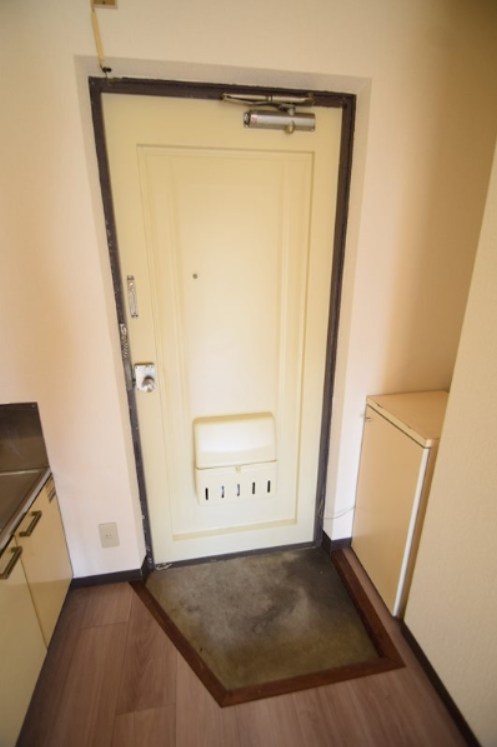 第一コーポナルセ 玄関