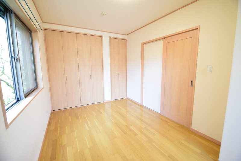 カーササンライズ ベッドルーム