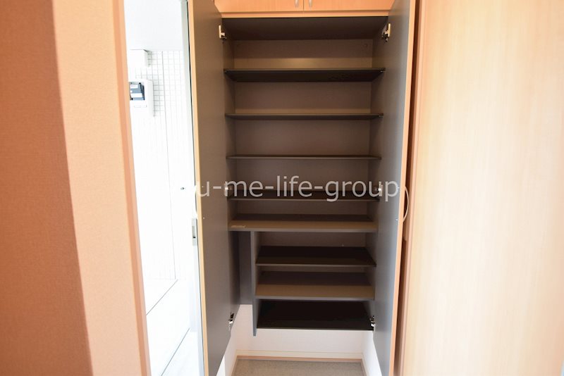 ルミエール 玄関