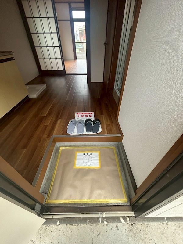 コーポ清水 玄関