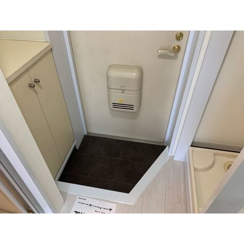 ドミトリー望星 玄関