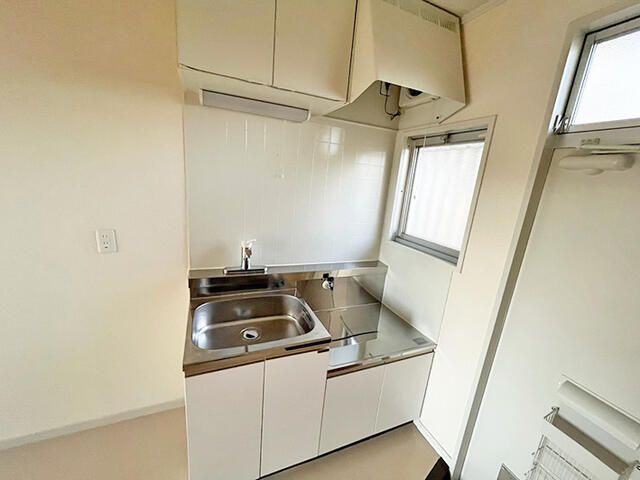 ウィスカーハイツ キッチン