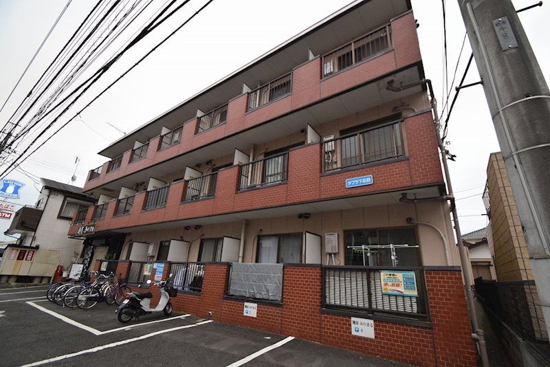 タプラ下荻野 203号室 外観