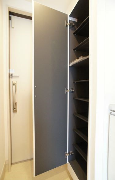 リブリ・ピーチテラス湘南 玄関