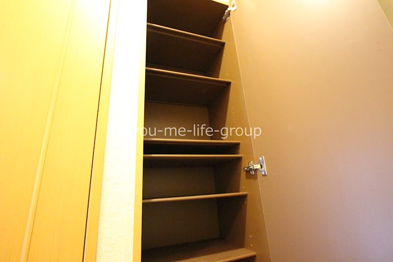 ローズパル 玄関