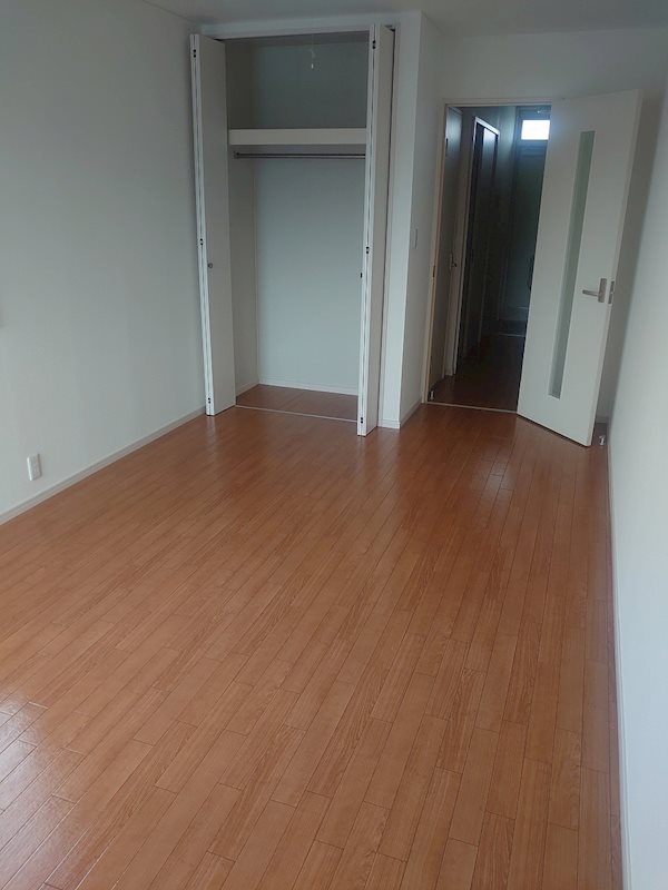 リバーサイド　イズミ リビング