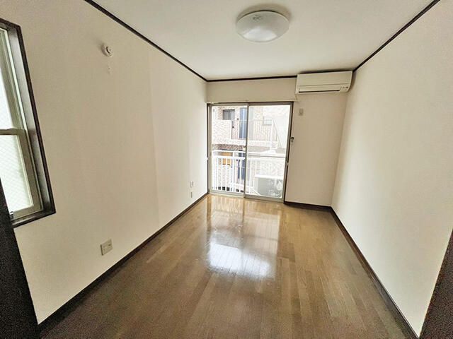 ホワイトレジデンスⅠ リビング