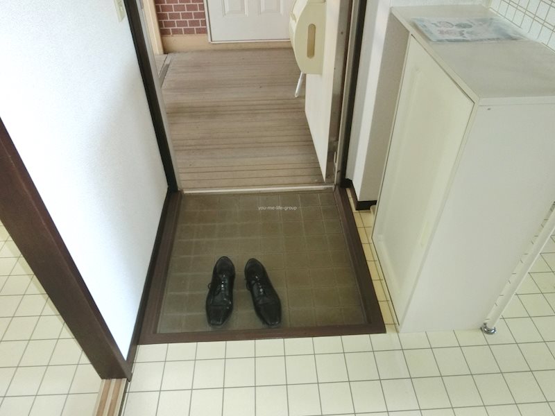 プレシードハイツ 玄関