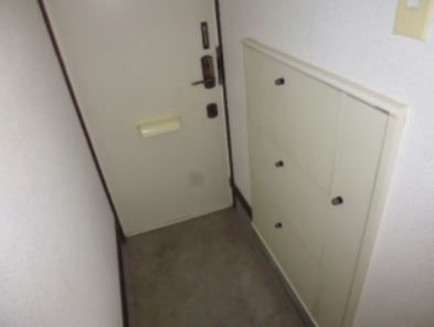 コマハイム 玄関
