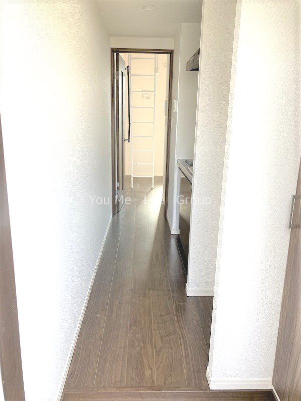 ＩＮｓｉｄｅ　Ｇｒｏｖｅ　ＥＶＥ 玄関