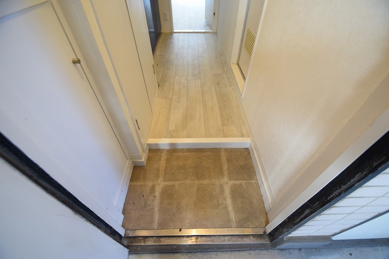 ワコーレエレガンス秦野 玄関