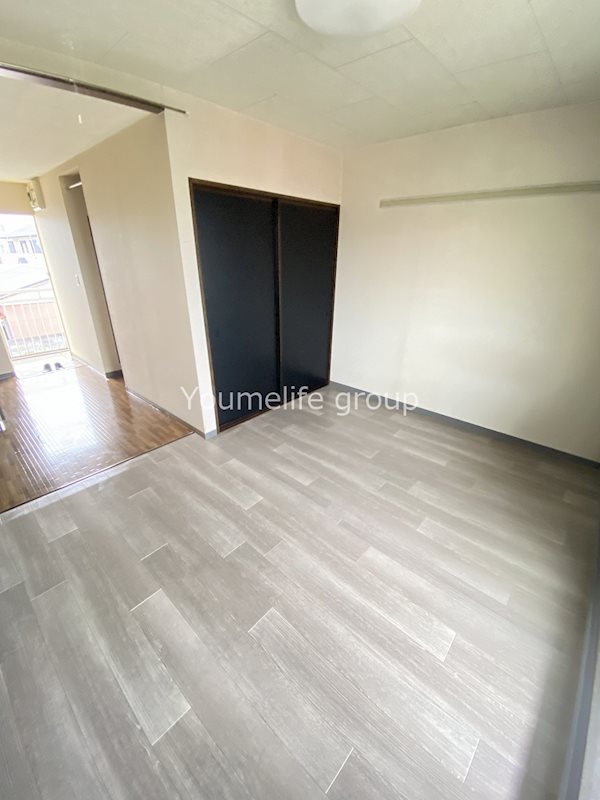 メゾンOKUTSU B リビング