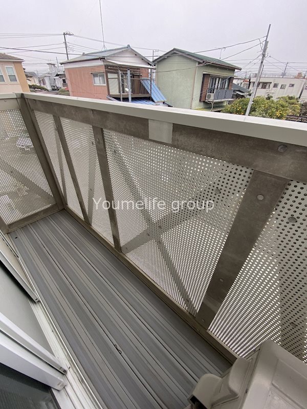 メゾンOKUTSU B ベランダ