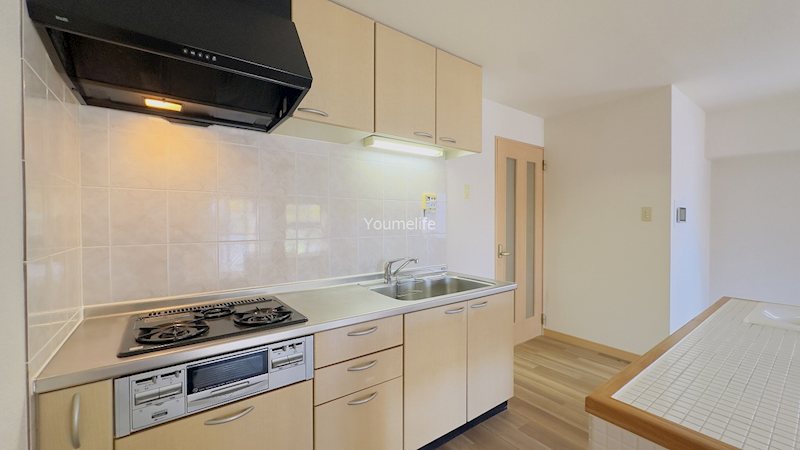 ラトゥール　レジュモー キッチン