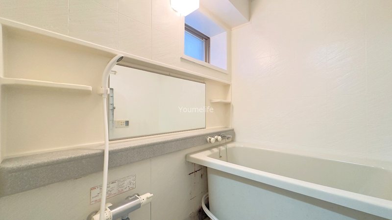 ラトゥール　レジュモー 風呂画像