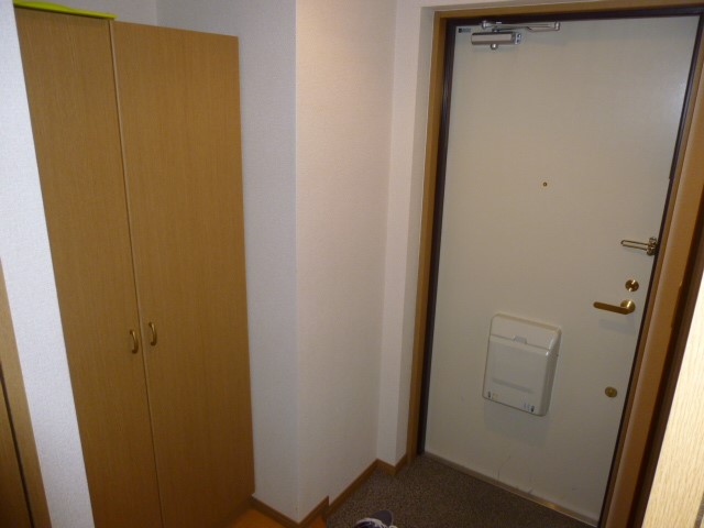 長塚ハイツ 玄関