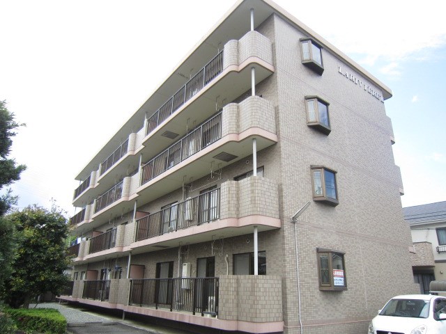 ラ・リヴィエールⅢ 203号室 外観