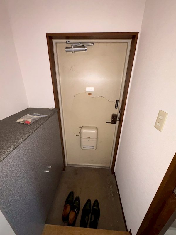 グレイスコート 玄関