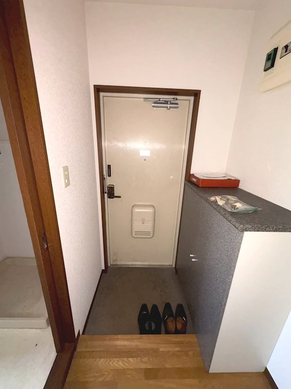 グレイスコート 玄関