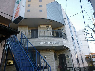 ストゥディオ本町  203号室 外観