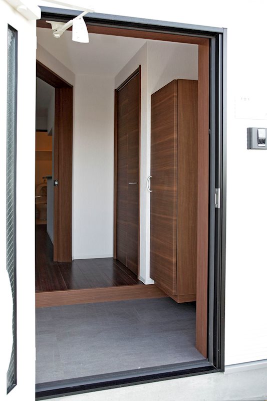 Vertu（ヴァーチュ） 玄関