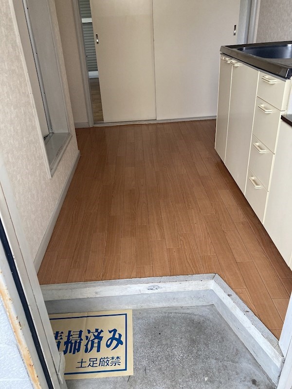 サンライトハイツ 玄関