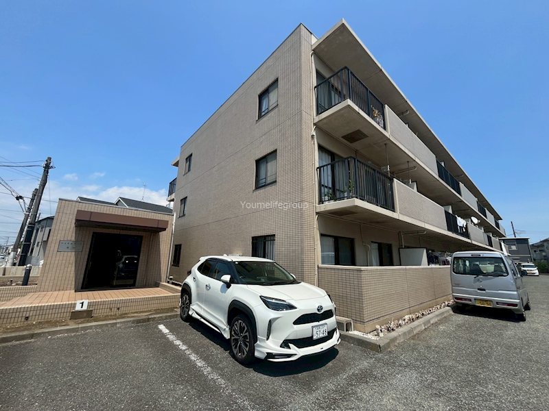 ロイヤルコート寒川 202号室 外観