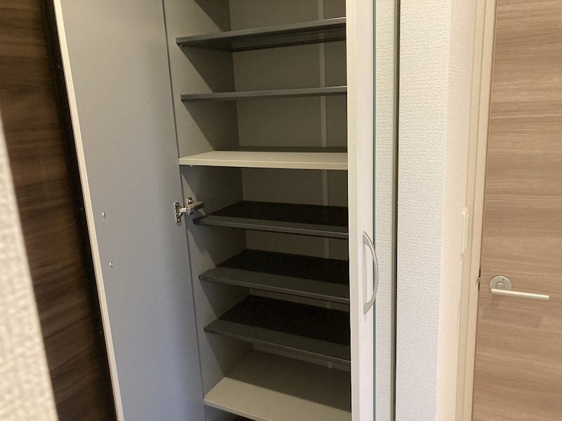 アーバンコートツマダ 玄関