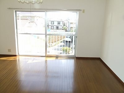 レピュート斉藤Ⅱ リビング