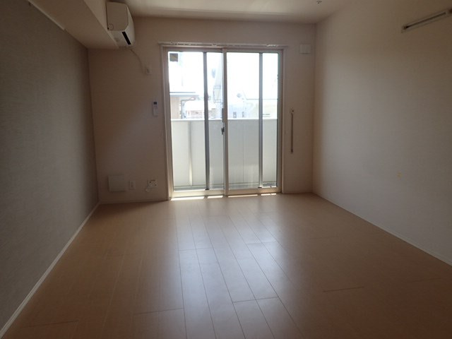 LUANA湘南 リビング